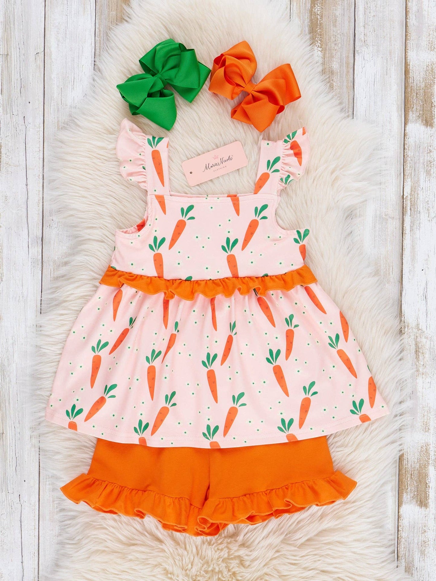 Charming Carrot Flutter Sleeve Outfit